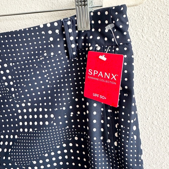 NWT Spanx Sunshine 4” Shorts in Dot Patch Midnight Navy Size XL - Picture 4 of 9